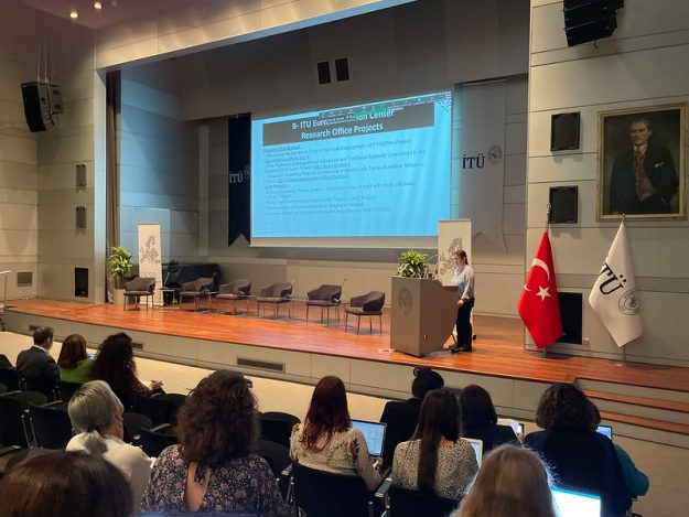 52093398810_4b37f45f43_c