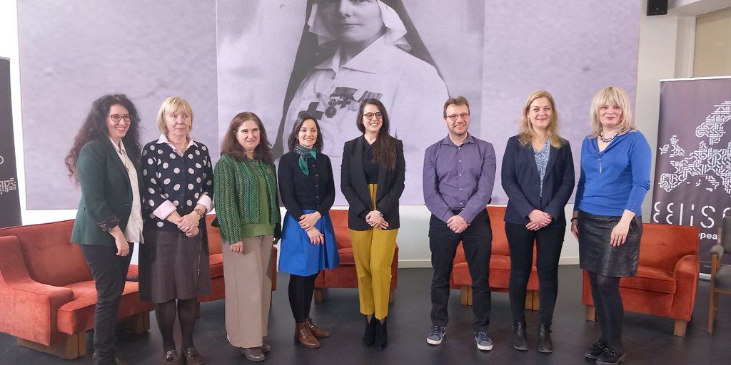 52682032564_51d852d24b_b