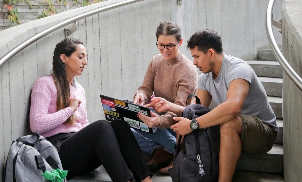 What is the future of academia? Ana and Camilla have the answer